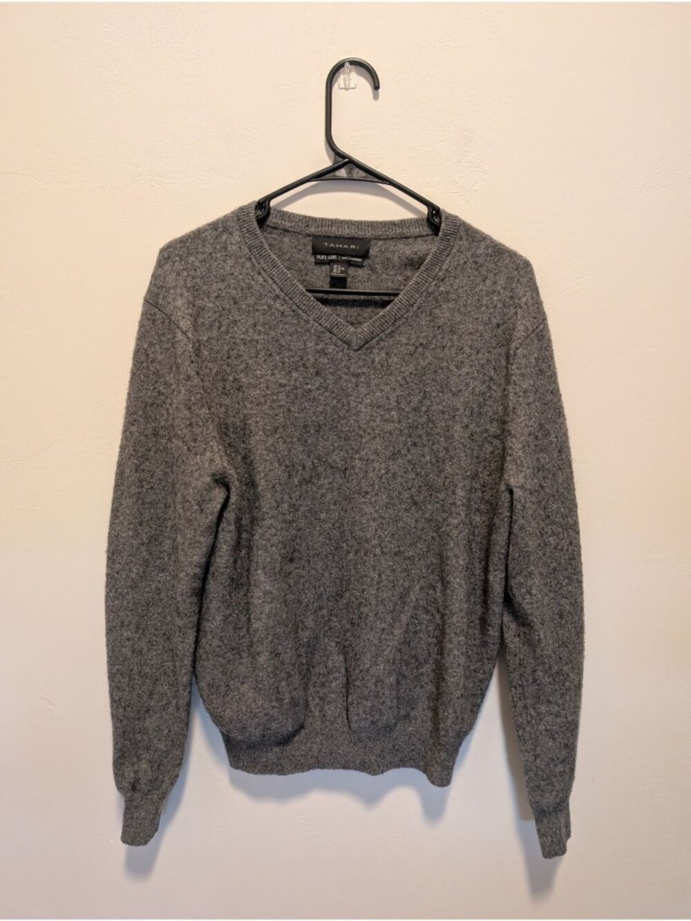 Tahari Pure Luxe Gray V-Neck Sweater 100% Cashmere XL